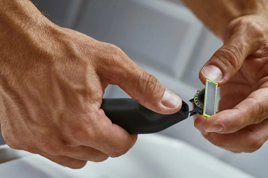 Philips OneBlade Pro 360 Face + Body QP6541/15 - Trimmer, Scheerapparaat En Styler 22 Philips OneBlade Pro 360 Face + Body QP6541/15 - Trimmer, Scheerapparaat En Styler - Afbeelding 20