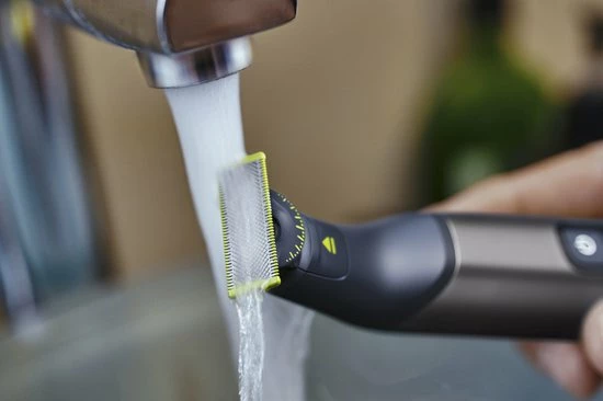 Philips OneBlade Pro 360 Face + Body QP6651/30 - Trimmer, Scheerapparaat En Styler 9 Philips OneBlade Pro 360 Face + Body QP6651/30 - Trimmer, Scheerapparaat En Styler - Afbeelding 7