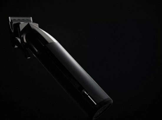 BaBylissMEN BaByliss Super-X Metal Tondeuse E996E - 180 Min Draadloos Gebruik - Incl. USB Oplaadstandaard 4 BaBylissMEN BaByliss Super-X Metal Tondeuse E996E - 180 Min Draadloos Gebruik - Incl. USB Oplaadstandaard - Afbeelding 2