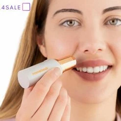 Innovagoods Elektrische Gezichtstrimmer - Met LED-verlichting - Pijnloos Trimmen - Haar Verwijderen - Gezichtshaar Verwijderen - Wenkbrauwen - Precisietrimmer- Trimmer - Klein - Portable - Goud