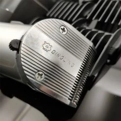 VERK GROUP Tondeuse Mannen - Trimmer - Draadloos - Inclusief Puntkam - Oplaadbaar - 5x Opzetstuk - Borstel - 2-traps Messnelheidsinstelling -Philips winkel 550x550 1126