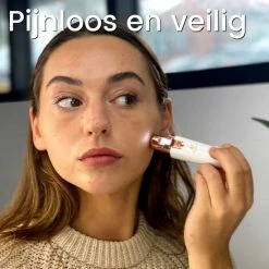 Vilune Wenkbrauw Trimmer - Gezichtsontharing Dames - Eyebrow Razor - Precisietrimmer - Incl. 2x Scheermesje - Leuk Cadeau Voor Vrouwen - USB Oplaadbaar - Wit - Incl. E-book -Philips winkel 550x550 431