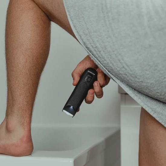 Balls Club De Chairman | Bodygroomer Voor Mannen | Trimmer | Voor Lichaam & Schaamstreek | Ontworpen Om Gevoelige Zones Te Trimmen | Waterdicht | LED-licht Voor Extra Zichtbaarheid | Lange Batterijduur ? Tot 120 Min 7 Balls Club De Chairman | Bodygroomer Voor Mannen | Trimmer | Voor Lichaam & Schaamstreek | Ontworpen Om Gevoelige Zones Te Trimmen | Waterdicht | LED-licht Voor Extra Zichtbaarheid | Lange Batterijduur ? Tot 120 Min - Afbeelding 5