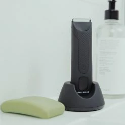 Balls Club De Chairman | Bodygroomer Voor Mannen | Trimmer | Voor Lichaam & Schaamstreek | Ontworpen Om Gevoelige Zones Te Trimmen | Waterdicht | LED-licht Voor Extra Zichtbaarheid | Lange Batterijduur ? Tot 120 Min 15 Balls Club De Chairman | Bodygroomer Voor Mannen | Trimmer | Voor Lichaam & Schaamstreek | Ontworpen Om Gevoelige Zones Te Trimmen | Waterdicht | LED-licht Voor Extra Zichtbaarheid | Lange Batterijduur ? Tot 120 Min -Philips winkel 550x550 672