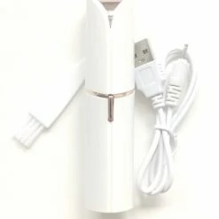 IFC Papillon Papillon - Precisietrimmer - Flawless Gezichtshaarverwijderaar - Reistrimmer - USB Oplaadbaar ? Wit 13 IFC Papillon Papillon - Precisietrimmer - Flawless Gezichtshaarverwijderaar - Reistrimmer - USB Oplaadbaar ? Wit -Philips winkel 550x801 1